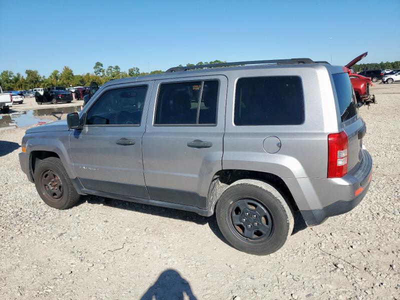 1C4NJPBA3GD548059 - 2016 JEEP PATRIOT SPORT Silber Foto 2