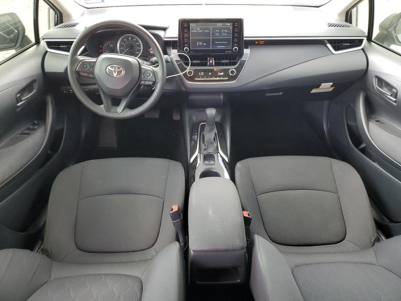 JTDEPMAE7NJ200488 - 2022 TOYOTA COROLLA LE Silber Foto 8