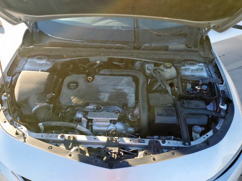 1G1ZD5ST3JF223348 - 2018 CHEVROLET MALIBU LT SILVER photo 11