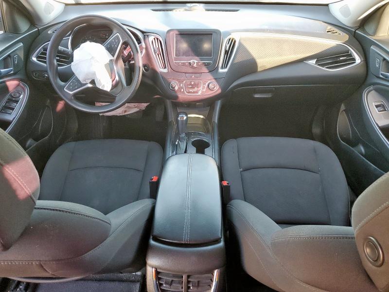 1G1ZD5ST3JF223348 - 2018 CHEVROLET MALIBU LT SILVER photo 8