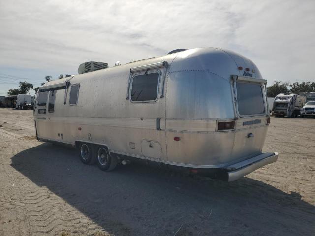 1STHEAN23JJ506083 - 1988 AIRSTREAM CAMPER SILVER photo 3