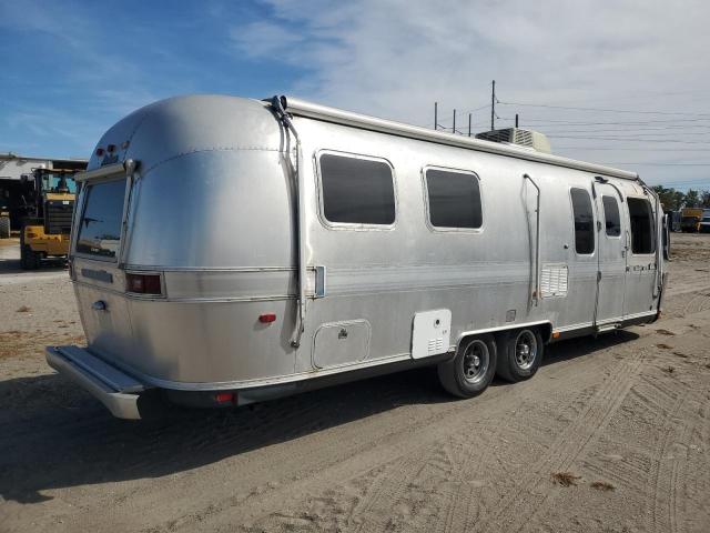 1STHEAN23JJ506083 - 1988 AIRSTREAM CAMPER SILVER photo 4