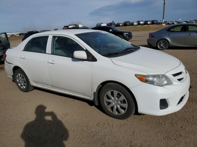 2T1BU4EE0CC836524 - 2012 TOYOTA COROLLA BASE WHITE photo 4