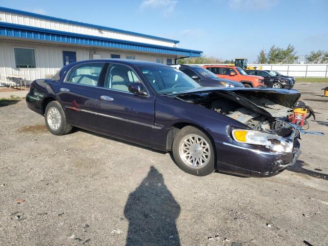 1LNHM82W9XY691057 - 1999 LINCOLN TOWN CAR SIGNATURE Синій фото 4