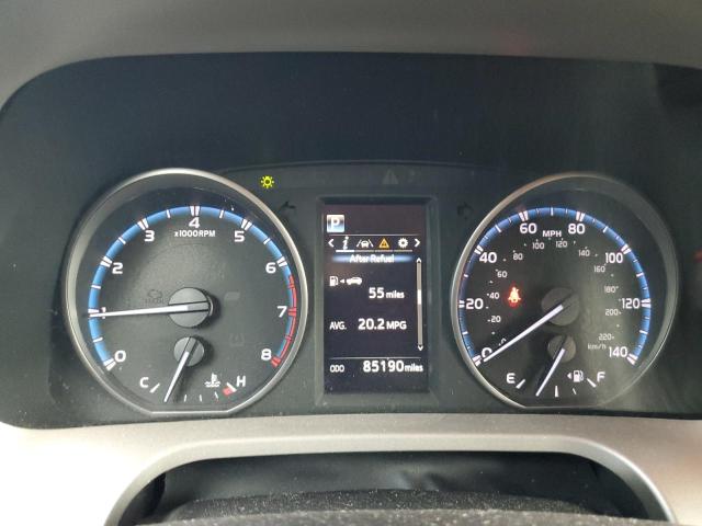 2T3ZFREV0JW479600 - 2018 TOYOTA RAV4 LE 银色 照片 9