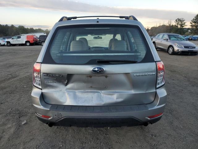 JF2SHBBC0BH728217 - 2011 SUBARU FORESTER 2.5X ვერცხლისფერი ფოტო 6