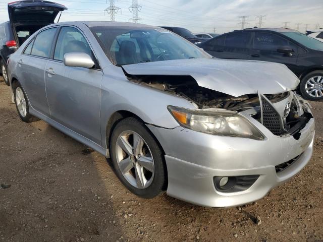 4T1BF3EK4BU215245 - 2011 TOYOTA CAMRY BASE SILVER photo 4