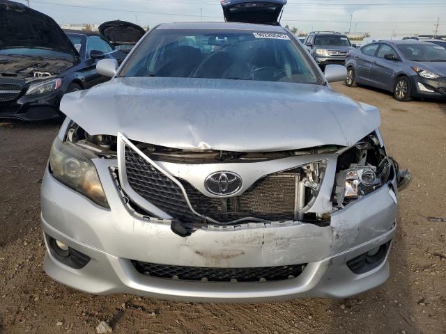 4T1BF3EK4BU215245 - 2011 TOYOTA CAMRY BASE SILVER photo 5