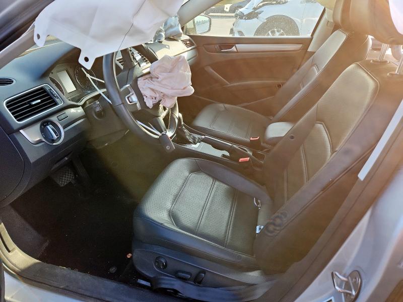 1VWAT7A37FC112926 - 2015 VOLKSWAGEN PASSAT S 银色 照片 7