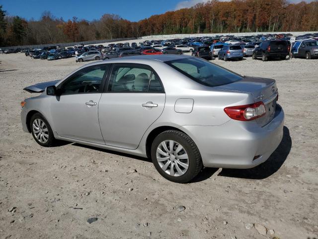 2T1BU4EE8CC855810 - 2012 TOYOTA COROLLA BASE SILVER photo 2