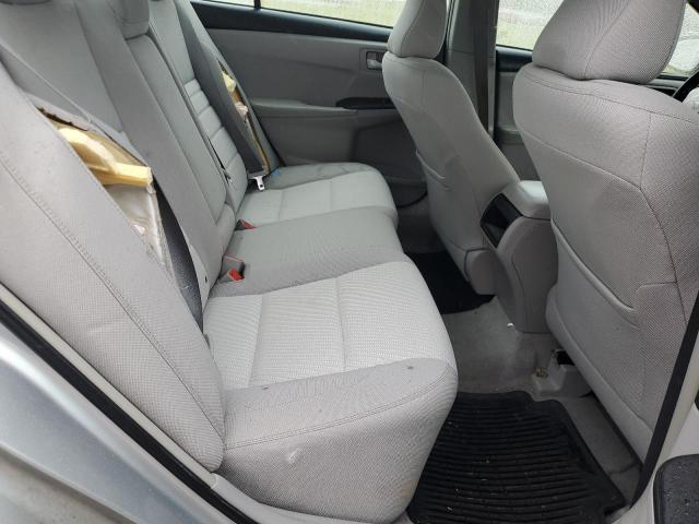 4T1BF1FK6FU887980 - 2015 TOYOTA CAMRY LE 银色 照片 10