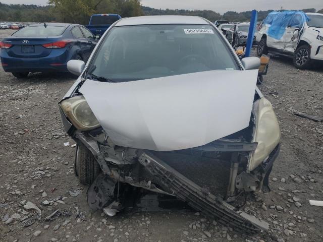 JHMGE8H50BS009236 - 2011 HONDA FIT SPORT 银色 照片 5