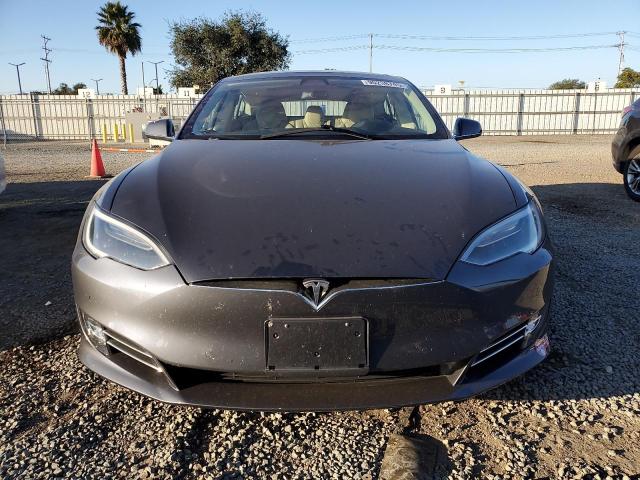 5YJSA1E25HF199405 - 2017 TESLA MODEL S GRAY photo 5