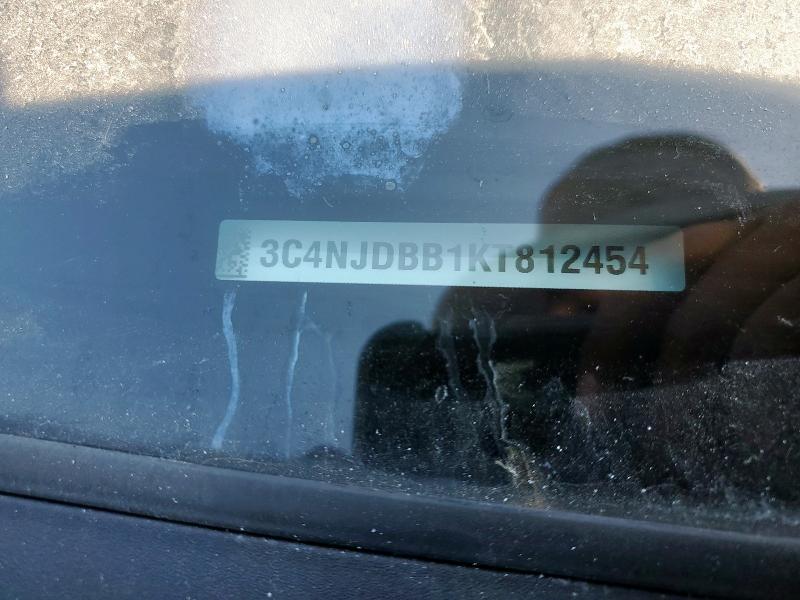 3C4NJDBB1KT812454 - 2019 JEEP COMPASS LATITUDE رمادي صورة 13