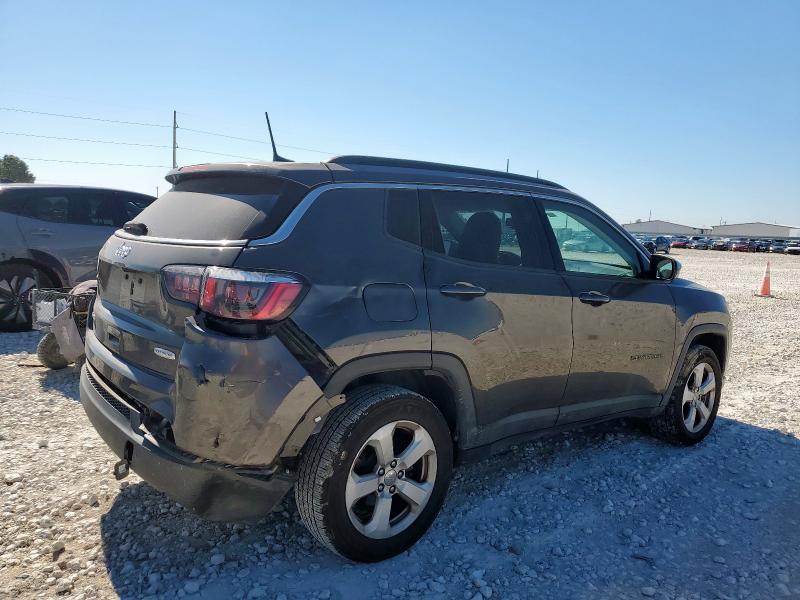 3C4NJDBB1KT812454 - 2019 JEEP COMPASS LATITUDE رمادي صورة 3