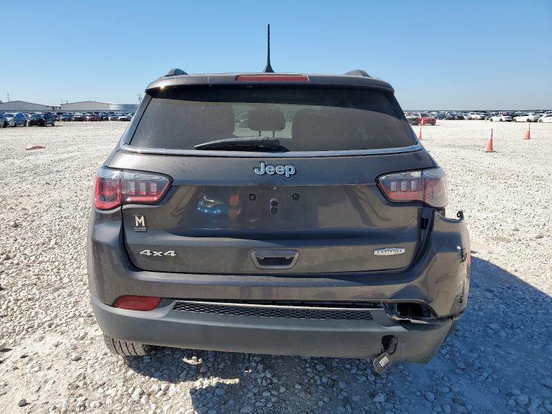 3C4NJDBB1KT812454 - 2019 JEEP COMPASS LATITUDE رمادي صورة 6