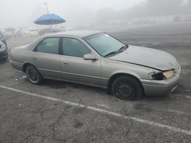 JT2BG22K3V0100897 - 1997 TOYOTA CAMRY LE GRAY photo 4