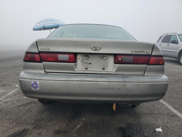 JT2BG22K3V0100897 - 1997 TOYOTA CAMRY LE GRAY photo 6
