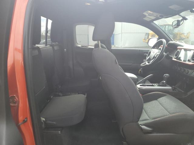 5TFSZ5ANXGX008677 - 2016 TOYOTA TACOMA ACCESS CAB ORANGE photo 10