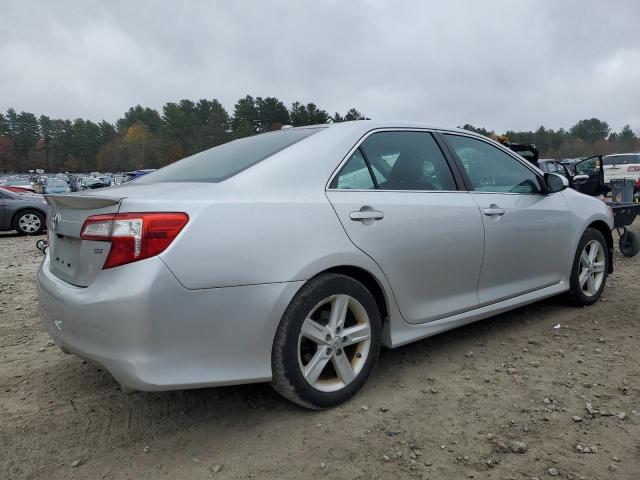 4T1BF1FK8CU143261 - 2012 TOYOTA CAMRY BASE SILVER photo 3