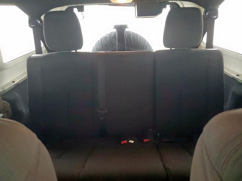 1C4BJWDG1HL639031 - 2017 JEEP WRANGLER U SPORT TAN photo 10