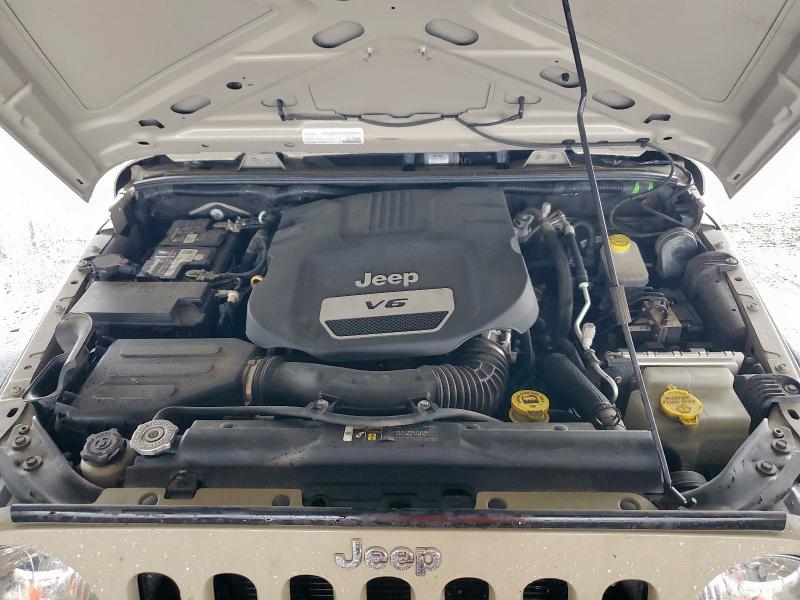 1C4BJWDG1HL639031 - 2017 JEEP WRANGLER U SPORT TAN photo 12