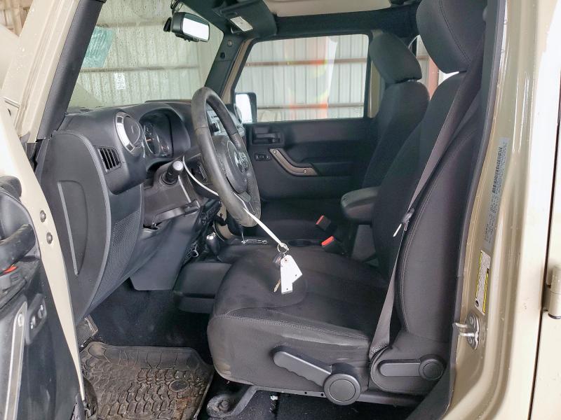 1C4BJWDG1HL639031 - 2017 JEEP WRANGLER U SPORT TAN photo 7