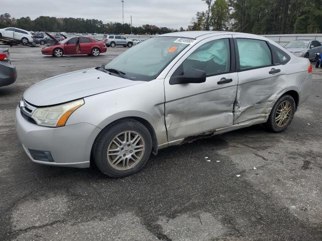 2010 FORD FOCUS SE, 