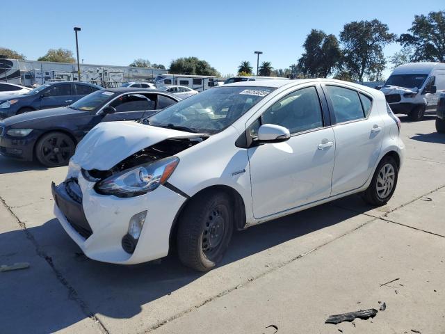 2015 TOYOTA PRIUS C, 