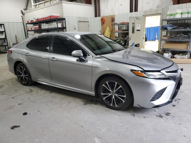 4T1B11HK5KU713128 - 2019 TOYOTA CAMRY L SILVER photo 4