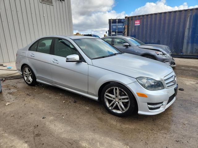 WDDGF8BB4CA602947 - 2012 MERCEDES-BENZ C 300 4MATIC SILVER photo 4