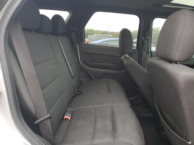 1FMCU0DGXBKC42810 - 2011 FORD ESCAPE XLT SILVER photo 11
