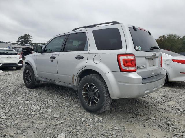 1FMCU0DGXBKC42810 - 2011 FORD ESCAPE XLT SILVER photo 2