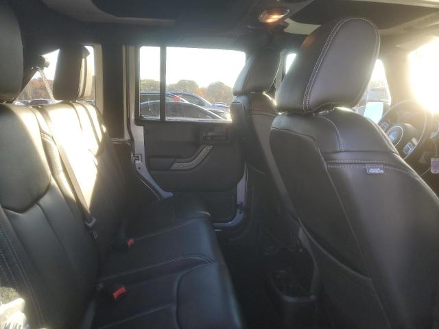 1C4HJWDG0HL560315 - 2017 JEEP WRANGLER U SPORT 银色 照片 10