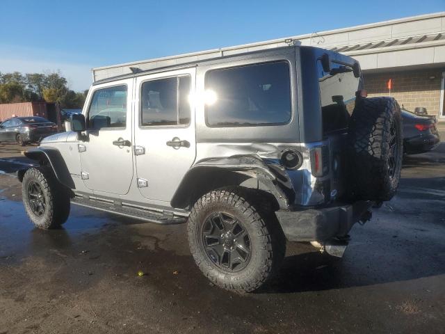 1C4HJWDG0HL560315 - 2017 JEEP WRANGLER U SPORT 银色 照片 2