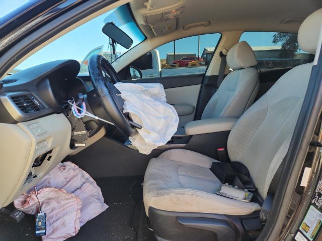 5XXGT4L32JG263254 - 2018 KIA OPTIMA LX Schwarz Foto 7