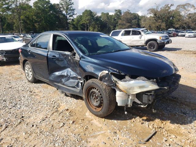 4T1BF1FK1FU108470 - 2015 TOYOTA CAMRY LE BLUE photo 4