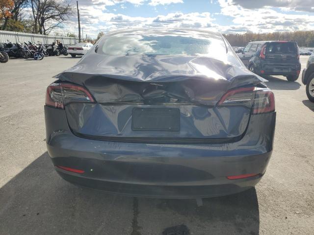 5YJ3E1EAXPF681690 - 2023 TESLA MODEL 3 Gris foto 6