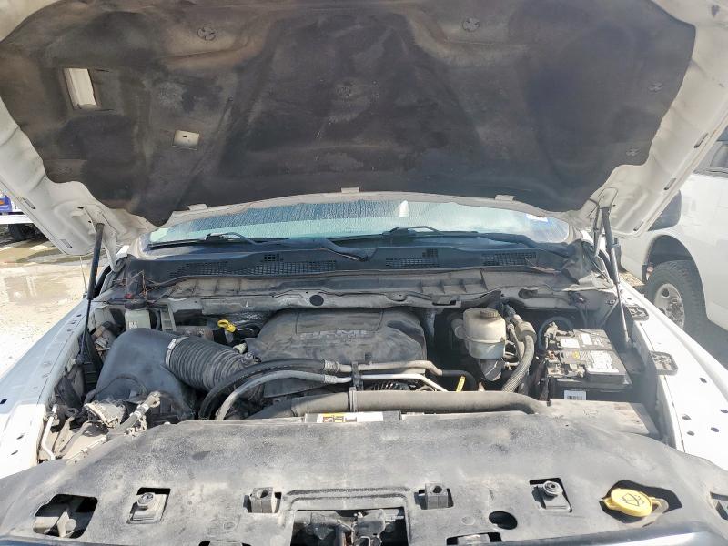 3C6MR4AJXHG771019 - 2017 RAM 2500 ST WHITE photo 11