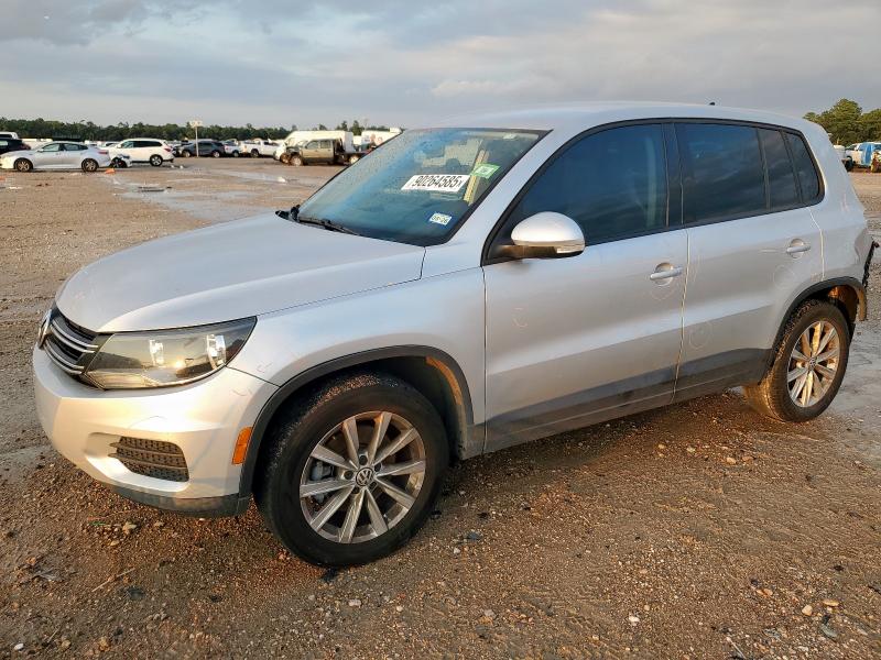 2014 VOLKSWAGEN TIGUAN S, 
