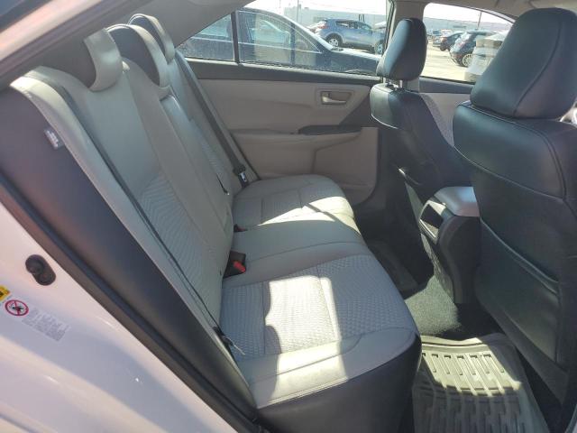 4T1BF1FK7FU103533 - 2015 TOYOTA CAMRY LE WHITE photo 10
