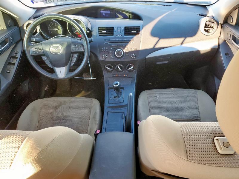 JM1BL1V71C1570311 - 2012 MAZDA 3 I WHITE photo 8