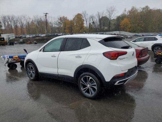 KL4MMDS20LB121058 - 2020 BUICK ENCORE AWD SELECT WHITE photo 2