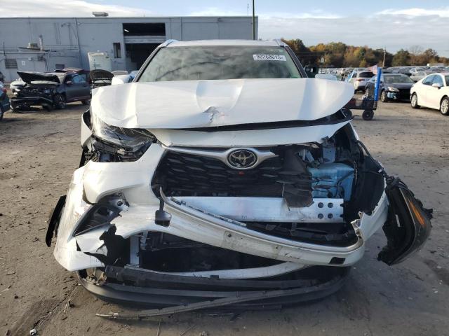5TDHZRBHXMS130581 - 2021 TOYOTA HIGHLANDER XLE Beyaz fotoğraf 5