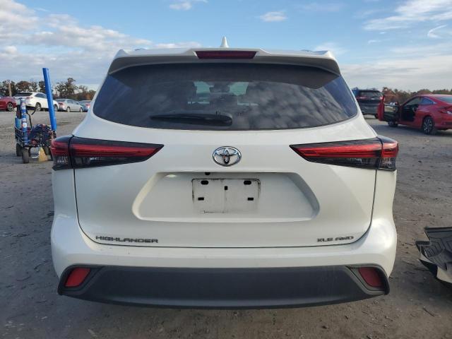 5TDHZRBHXMS130581 - 2021 TOYOTA HIGHLANDER XLE Beyaz fotoğraf 6