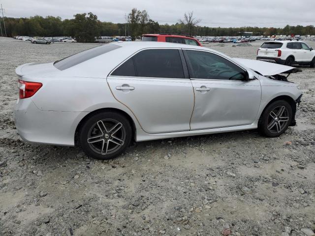 4T1BK1FK3CU006997 - 2012 TOYOTA CAMRY SE SILVER photo 3