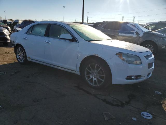1G1ZE5EB4AF267097 - 2010 CHEVROLET MALIBU LTZ أبيض صورة 4