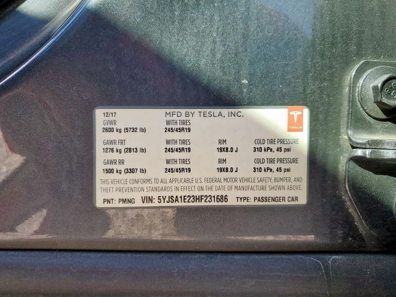 5YJSA1E23HF231686 - 2017 TESLA MODEL S ნაცრისფერი ფოტო 12