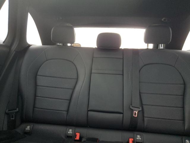 WDC0G4KB7JV014011 - 2018 MERCEDES-BENZ GLC 300 4MATIC WHITE photo 10