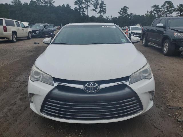 4T1BF1FK2HU811157 - 2017 TOYOTA CAMRY LE 白色 照片 5